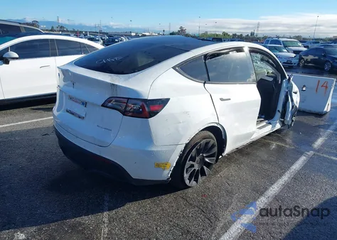 2022 Tesla Model Y Long Range Dual Motor All-Wheel Drive из США, поврежденный, VIN 7SAYGDEE6NF353400